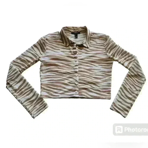 Women's Forever 21 Zebra Print tan & wht button up shirt sz M - Picture 2 of 6
